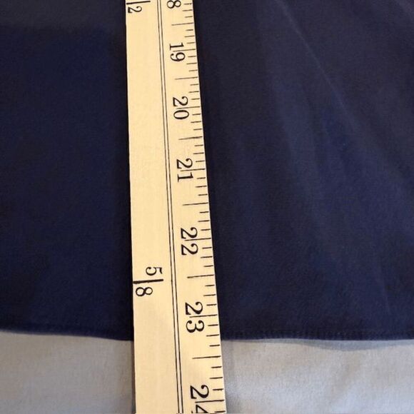 Tory Burch Silk Sleeveless Ruffle Front Blouse Navy Blue Keyhole Button Size 0 - Picture 7 of 8